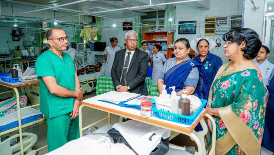 චීන රජයේ ආධාරයෙන් බදුල්ල ශික්ෂණ රෝහලට රුධිර කාන්දුකරණ යන්ත්රයක් චීන රජයේ ආධාරයෙන් බදුල්ල ශික්ෂණ රෝහලට රුධිර කාන්දුකරණ යන්ත්රයක්