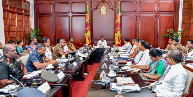 විෂ මත්ද්රව්ය ව්යසනය මුලිනුපුටා දැමීම සඳහා වූ ‘රටම එකට’ ජාතික මෙහෙයුම් සභාව සහ අත්අඩංගුවට ගන්නා විෂ මත්ද්රව්ය ප්රමාදයකින් තොරව විනාශ කිරීම සඳහා අමාත්ය මණ්ඩලය විසින් පත් කරන ලද කමිටුව රැස් වේ විෂ මත්ද්රව්ය ව්යසනය මුලිනුපුටා දැමීම සඳහා වූ ‘රටම එකට’ ජාතික මෙහෙයුම් සභාව සහ අත්අඩංගුවට ගන්නා විෂ මත්ද්රව්ය ප්රමාදයකින් තොරව විනාශ කිරීම සඳහා අමාත්ය මණ්ඩලය විසින් පත් කරන ලද කමිටුව රැස් වේ