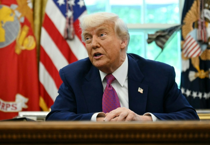 Donald Trump පොරොන්දුව ඉටු කරයි UFO රහස් එකින් එක එලියට දමයි Donald Trump පොරොන්දුව ඉටු කරයි UFO රහස් එකින් එක එලියට දමයි