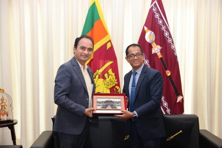 සේවය අවසන් කර නික්ම යන ඉන්දීය නියෝජ්ය මහ කොමසාරිස්වරයා කථානායක හමුවෙයි සේවය අවසන් කර නික්ම යන ඉන්දීය නියෝජ්ය මහ කොමසාරිස්වරයා කථානායක හමුවෙයි
