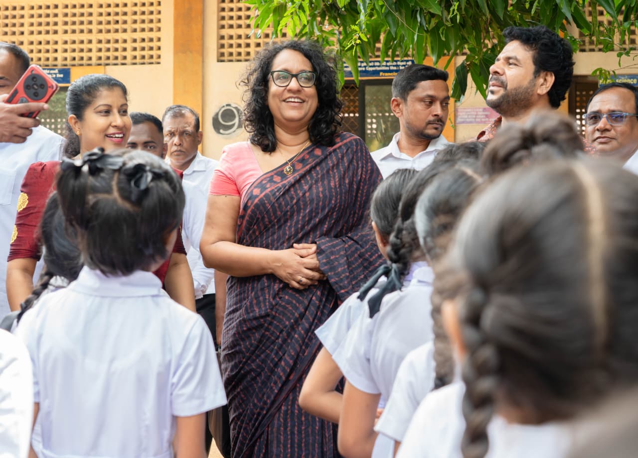 සියලු දරුවන්ට නව ලෝකයේ අවස්ථා විවර කිරීම රජයේ ප්රමුඛ අරමුණයි – අග්රාමාත්ය හරිනි අමරසූරිය – සියලු දරුවන්ට නව ලෝකයේ අවස්ථා විවර කිරීම රජයේ ප්රමුඛ අරමුණයි – අග්රාමාත්ය හරිනි අමරසූරිය –