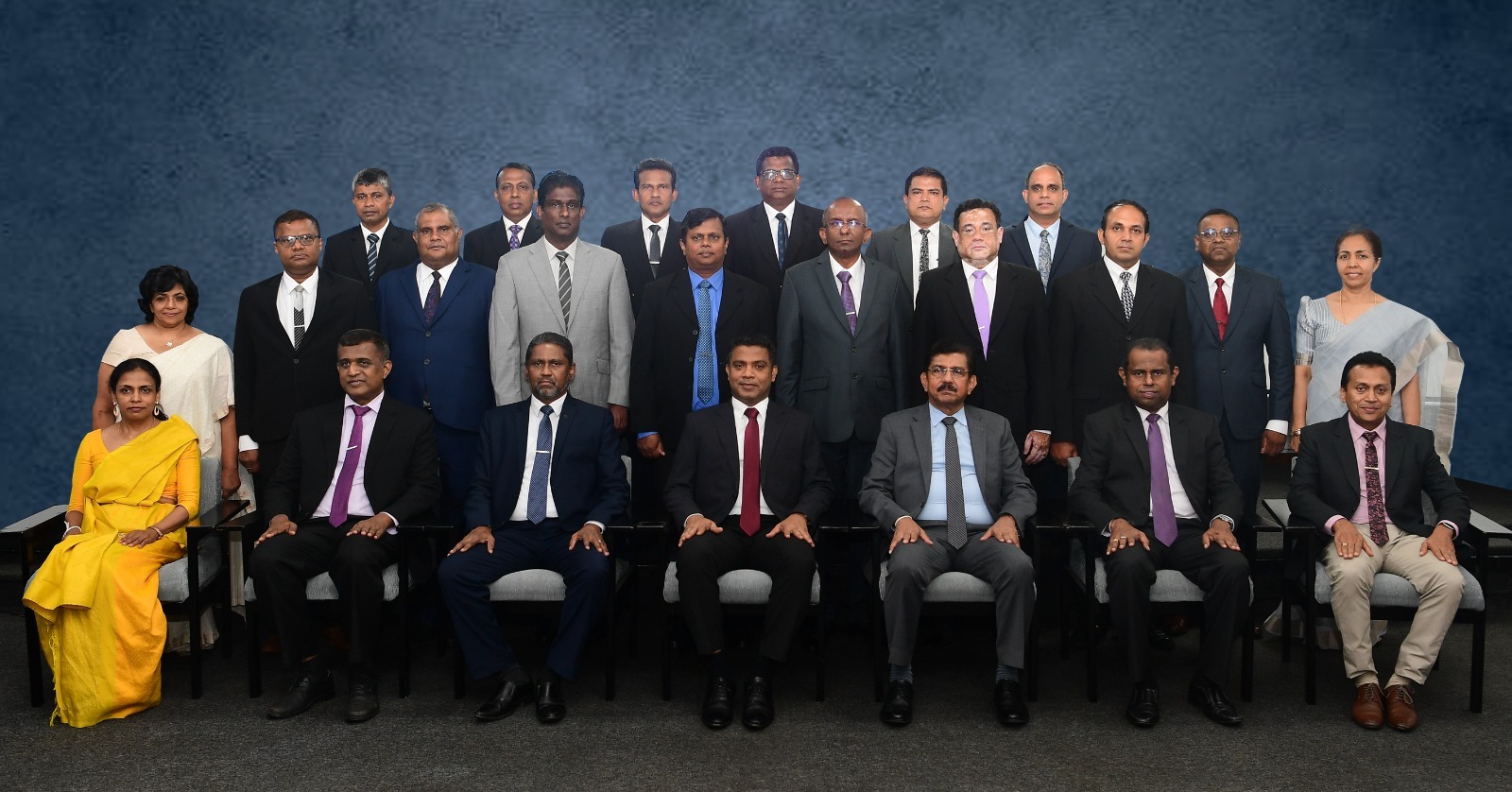 සෞඛ්ය ආයතන 17කට නව අධ්යක්ෂවරුන් පත් කෙරෙයි සෞඛ්ය ආයතන 17කට නව අධ්යක්ෂවරුන් පත් කෙරෙයි