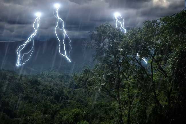 ප්රදේශ රැසකට අද ගිගුරුම් සහිත වැසි ප්රදේශ රැසකට අද ගිගුරුම් සහිත වැසි